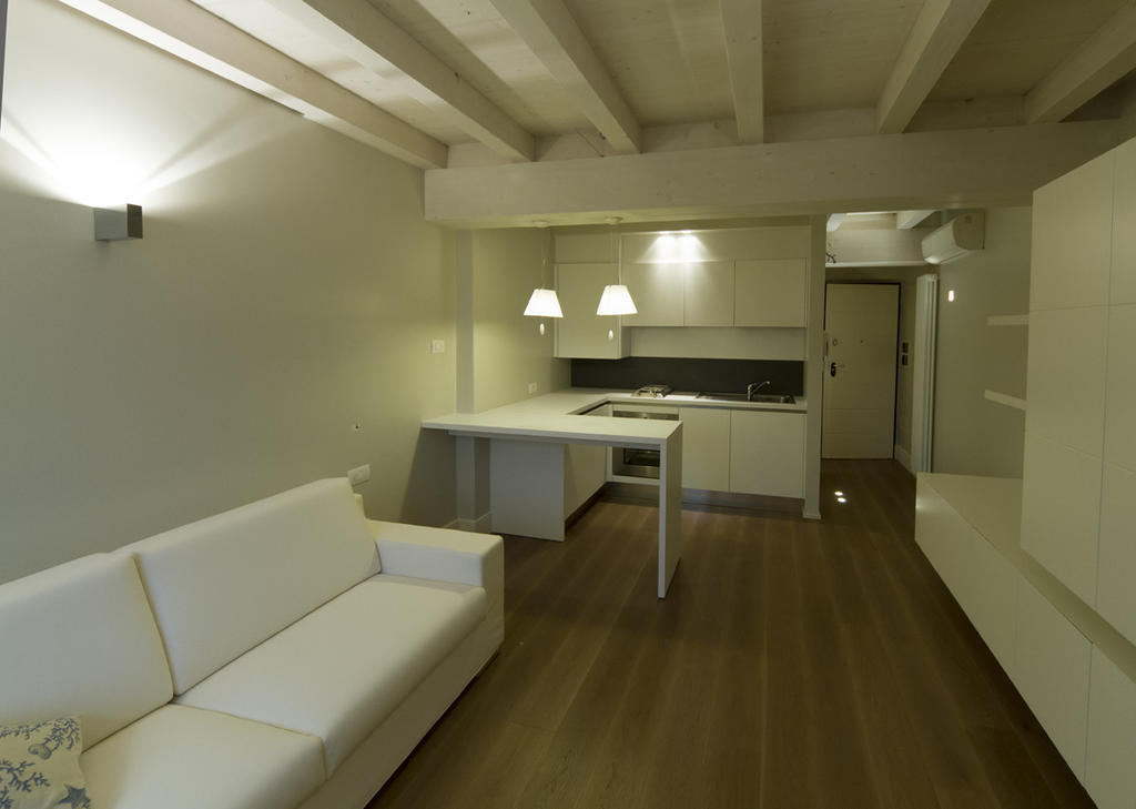 La Casa Del Porto Διαμέρισμα Lovere Δωμάτιο φωτογραφία