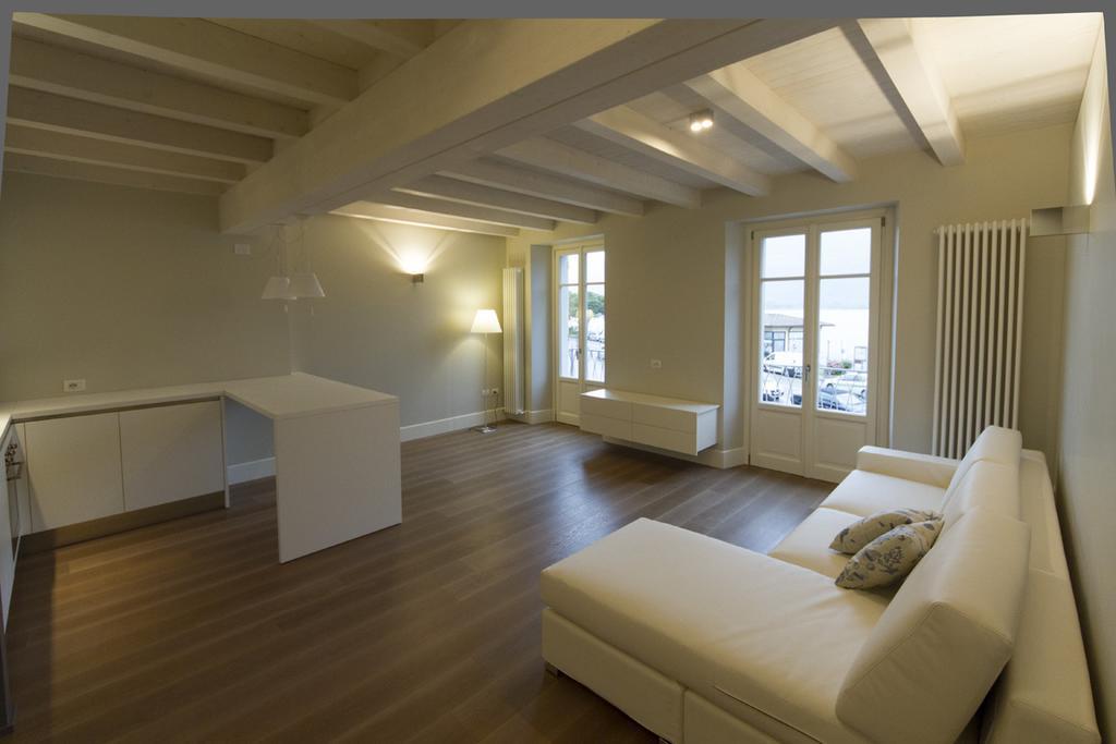 La Casa Del Porto Διαμέρισμα Lovere Δωμάτιο φωτογραφία