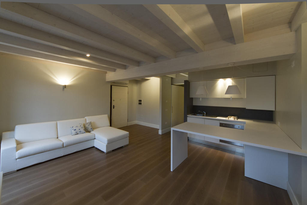 La Casa Del Porto Διαμέρισμα Lovere Δωμάτιο φωτογραφία